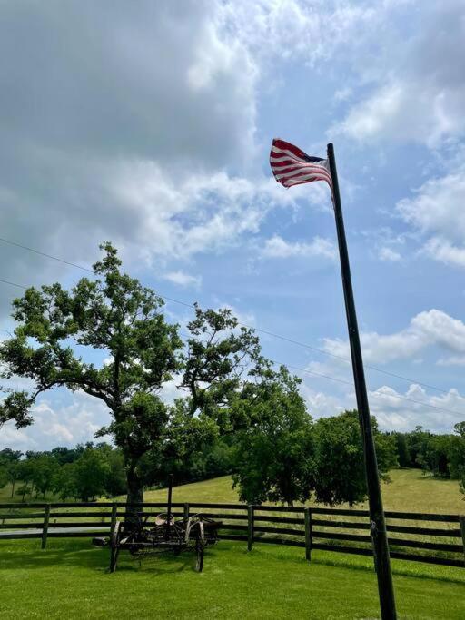 Bourbon Trail Cabin On The Farm Lawrenceburg Exterior foto